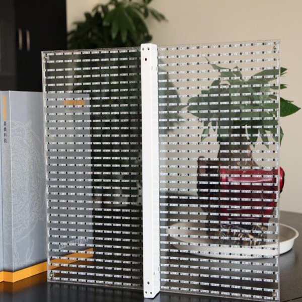 p10.4 transparent screen cabinets