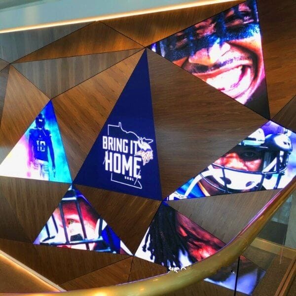 driehoeken geleid, driehoek schermen, driehoek geleid scherm, driehoek geleid display